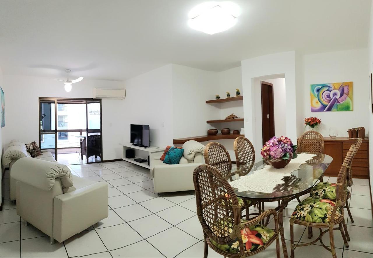 Apto em prédio frente mar, Meia Praia Itapema, 3 dorm, conforto para 8 pessoas Exterior foto