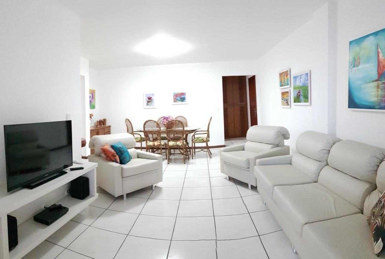 Apto em prédio frente mar, Meia Praia Itapema, 3 dorm, conforto para 8 pessoas Exterior foto